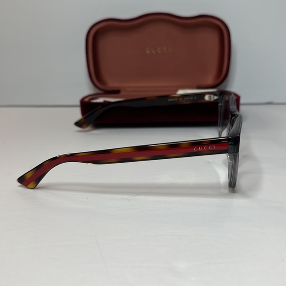 Auth - Gucci's GG0004ON soft lines across frames front.Iconic web effect optyl … - Picture 7 of 15